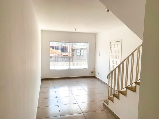 Casa com 165m² 2 quartos e 2 banheiros, à venda, no bairro Jardim Santa Cruz (Campo Grande) em São Paulo
