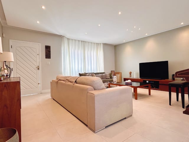 Foto do Casa - Casa tipo para venda em Limoeiro com 3 quartos, 250m² | Lares e Andares Imóveis