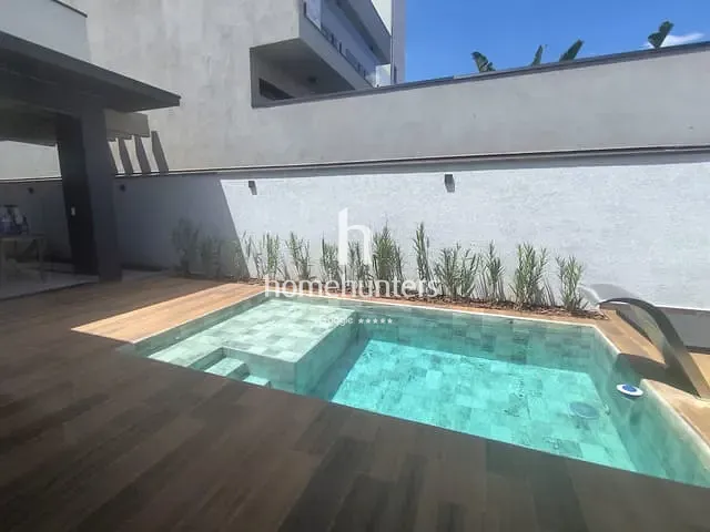 Casa com 311m² 3 quartos e 5 banheiros, à venda, no bairro Parque Brasil 500 em Paulínia