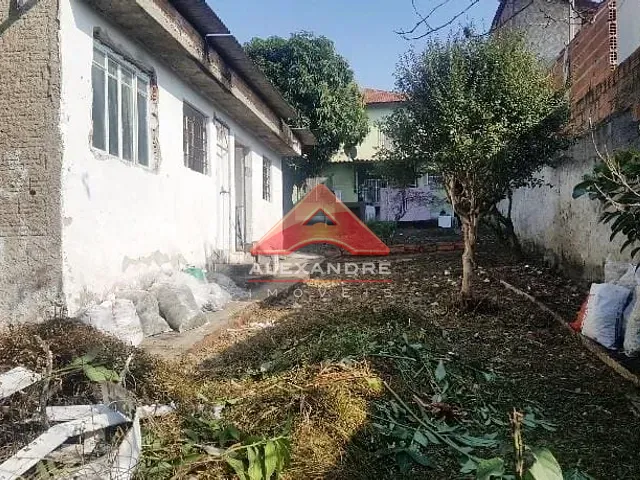 Casa com 500m² 3 quartos e 2 banheiros, à venda, no bairro Centro em São José dos Campos