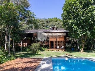 Foto do Casa-Casa tipo para venda em Parelheiros com 5 quartos, 357m²