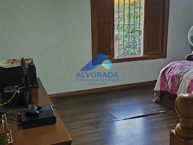 Casa com 10m² 4 quartos e 3 banheiros, à venda, no bairro Jardim Sul em São José Dos Campos