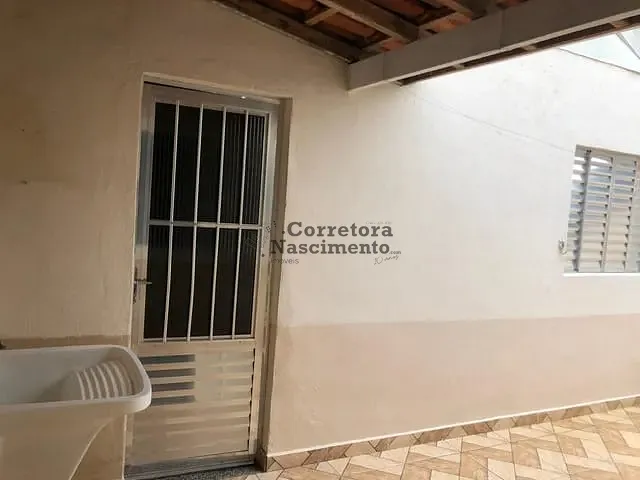 Casa com 185m² 3 quartos e 2 banheiros, à venda, no bairro Jardim Altos de Santana II em Jacareí