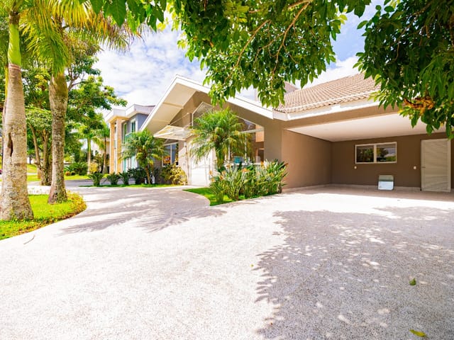 Casa com 617m² 4 quartos e 6 banheiros, à venda, no bairro Residencial Morada dos Lagos em Barueri