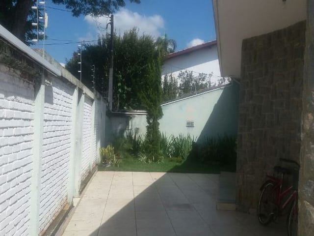 Casa com 445m² 4 quartos e 2 banheiros, à venda, no bairro Centro em Pindamonhangaba