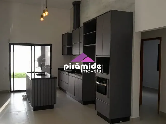Casa com 300m² 3 quartos e 1 banheiro, à venda, no bairro Residencial Colinas em Caçapava