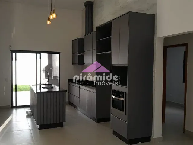 Casa com 300m² 3 quartos e 1 banheiro, à venda, no bairro Residencial Colinas em Caçapava