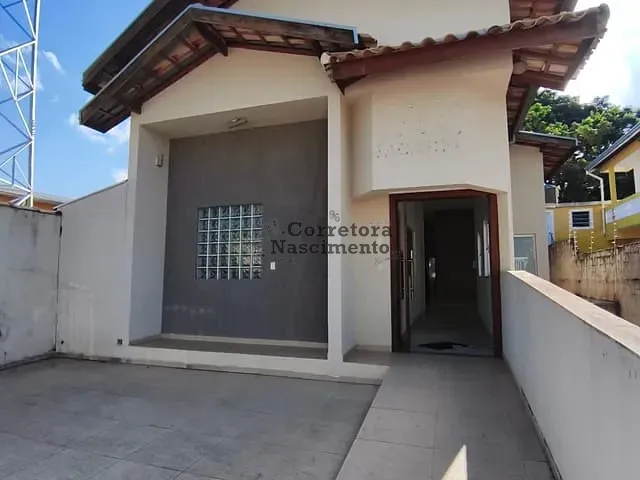 Casa com 312m², à venda ou para alugar, no bairro Jardim Terras de São João em Jacareí