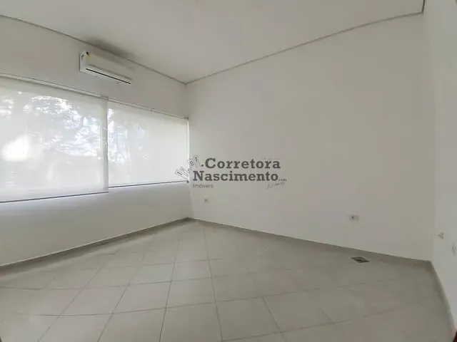 Casa com 312m², à venda ou para alugar, no bairro Jardim Terras de São João em Jacareí