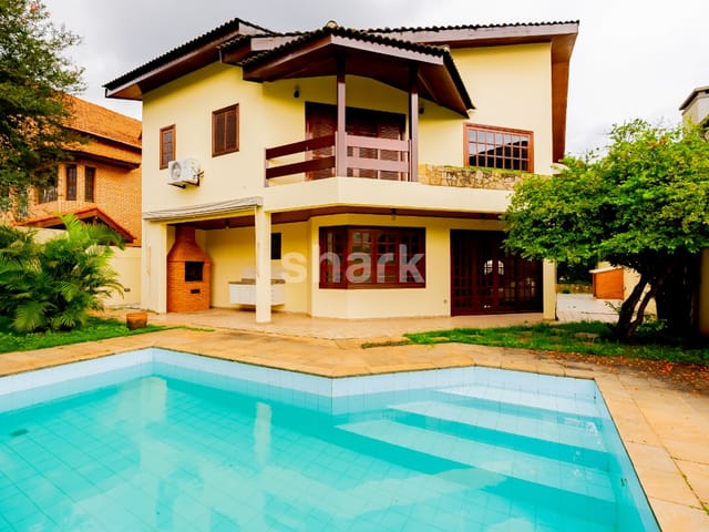 Casa com 110m² 4 quartos e 5 banheiros, para alugar, no bairro Alphaville Residencial Dois em Barueri
