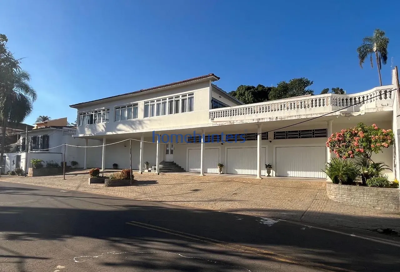 Casa, 4 quartos, 630 m² - Foto 1