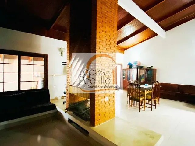 Casa com 770m² 5 quartos e 5 banheiros, à venda, no bairro Retiro das Fontes em Atibaia