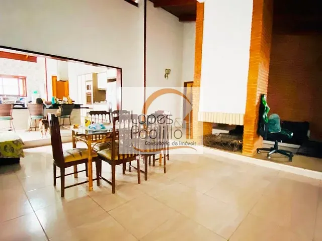 Casa com 770m² 5 quartos e 5 banheiros, à venda, no bairro Retiro das Fontes em Atibaia