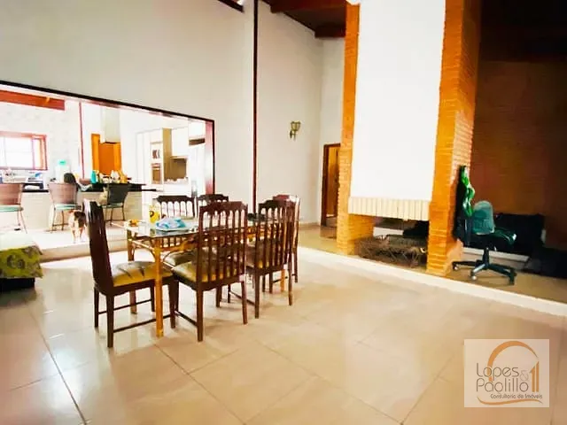Casa com 770m² 5 quartos e 5 banheiros, à venda, no bairro Retiro das Fontes em Atibaia