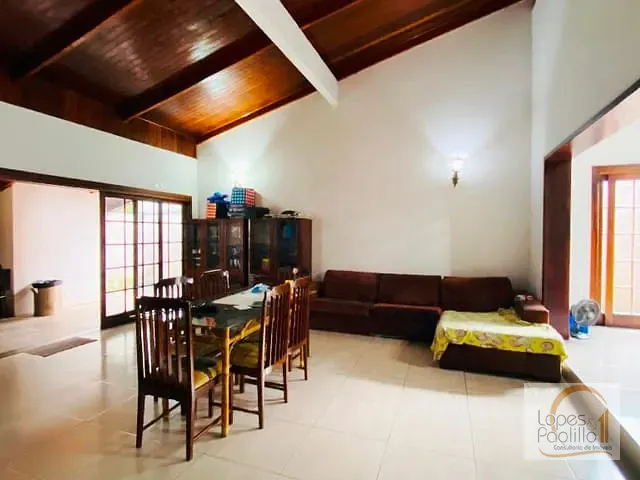 Casa com 770m² 5 quartos e 5 banheiros, à venda, no bairro Retiro das Fontes em Atibaia