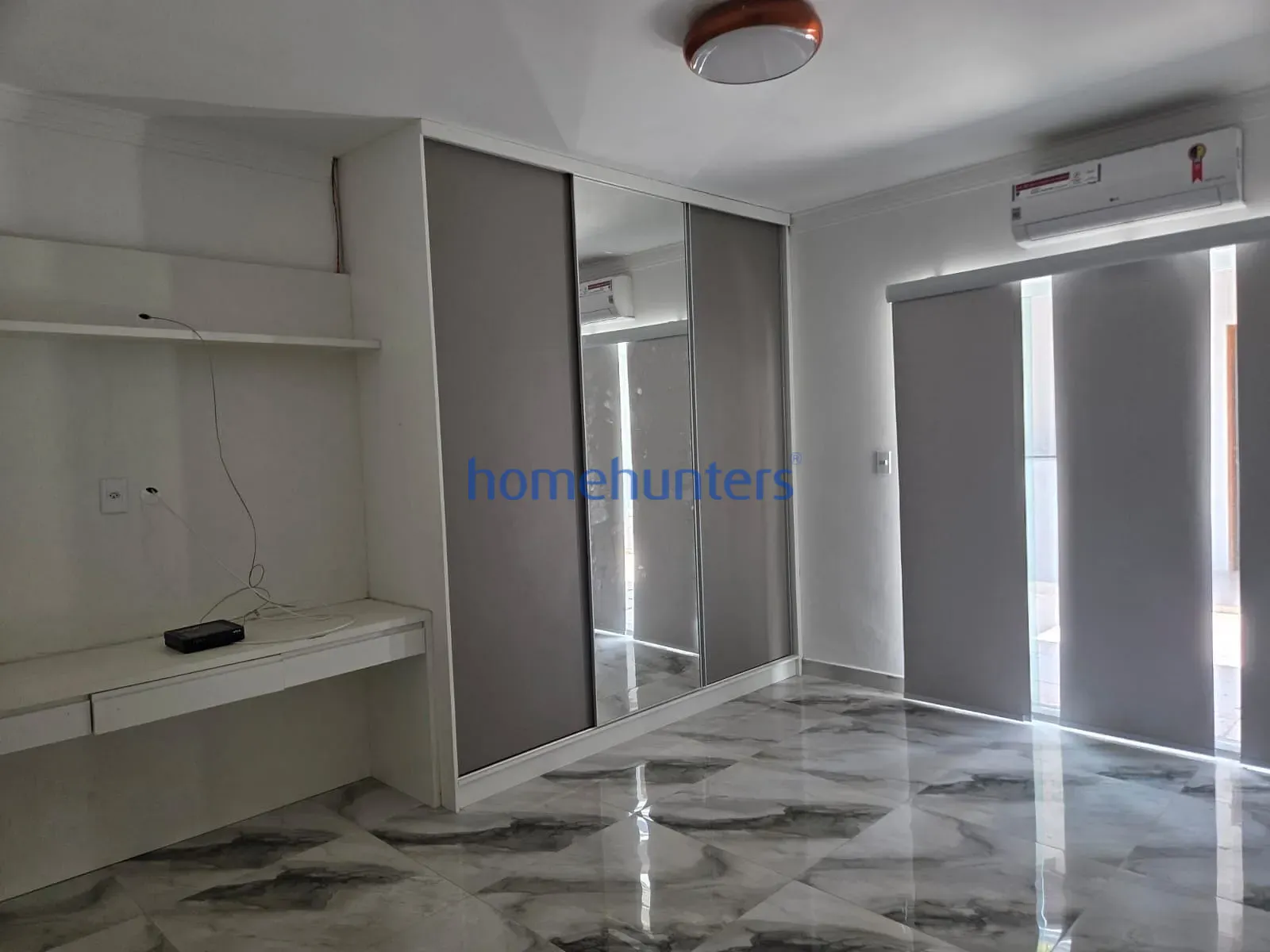 Casa, 3 quartos, 306 m² - Foto 4
