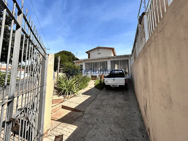 Casa 3 quartos e 2 banheiros, à venda, no bairro Jardim Guanabara em Campinas