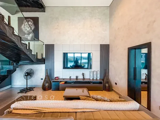 Casa com 1700m² 4 quartos e 7 banheiros, à venda, no bairro Centro em Igaratá