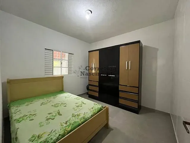 Casa com 375m² 2 quartos e 1 banheiro, à venda, no bairro Jardim Maria Amélia em Jacareí