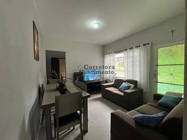 Casa com 375m² 2 quartos e 1 banheiro, à venda, no bairro Jardim Maria Amélia em Jacareí