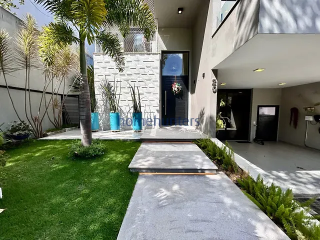 Casa com 360m² 4 quartos e 5 banheiros, à venda, no bairro Swiss Park em Campinas