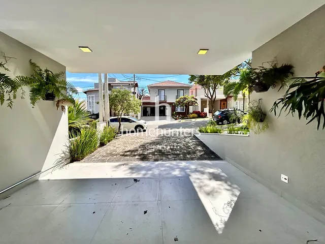 Casa com 360m² 4 quartos e 5 banheiros, à venda, no bairro Swiss Park em Campinas