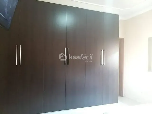 Casa com 275m² 2 quartos e 1 banheiro, à venda, no bairro Santo Antônio em Campo Grande