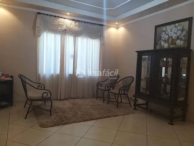 Casa com 275m² 2 quartos e 1 banheiro, à venda, no bairro Santo Antônio em Campo Grande