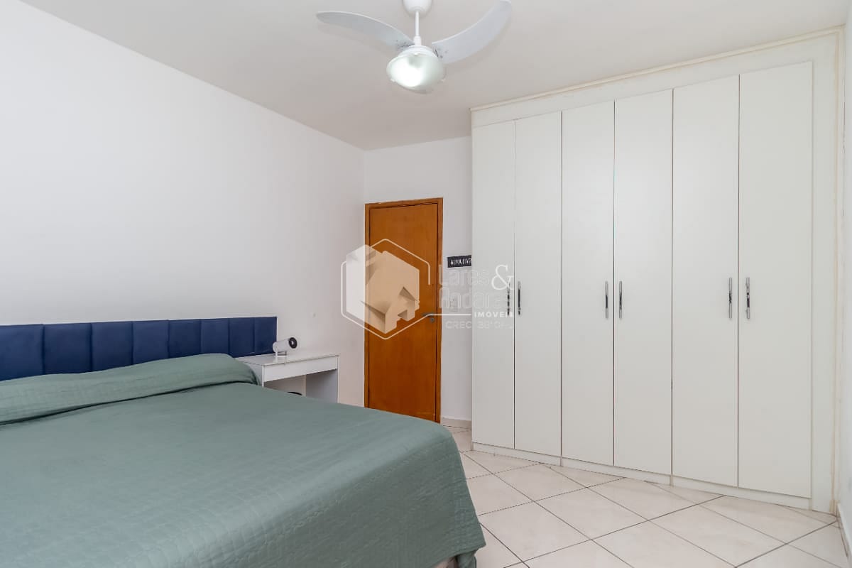 Casa à venda com 2 quartos, 72m² - Foto 5