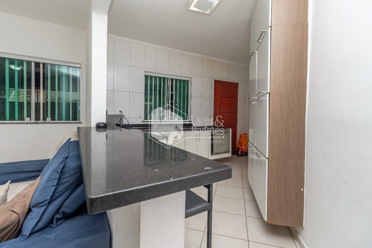 Casa à venda com 2 quartos, 72m² - Foto 12