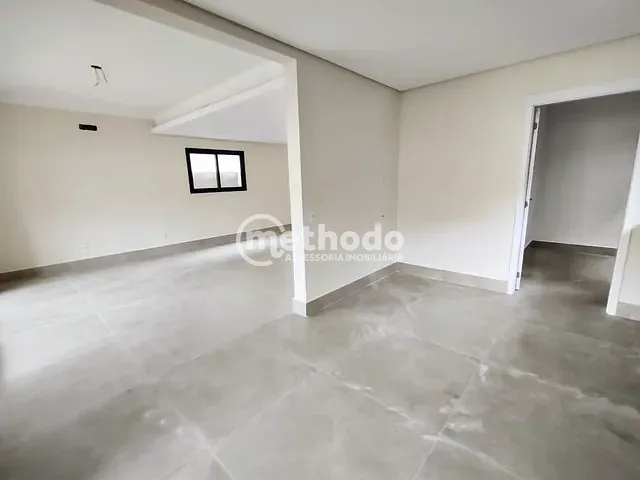 Casa com 300m² 3 quartos e 4 banheiros, à venda, no bairro Parque Taquaral em Campinas