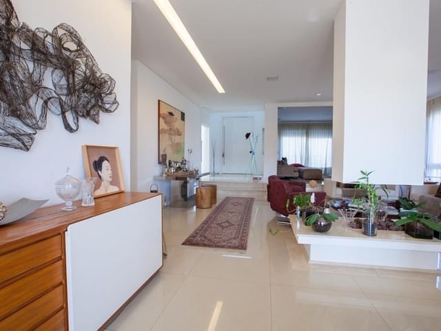 Casa com 670m² 4 quartos e 7 banheiros, à venda, no bairro Alphaville em Santana de Parnaíba