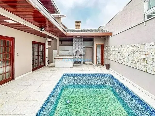 Casa com 250m² 3 quartos e 3 banheiros, à venda ou para alugar, no bairro Urbanova em São José Dos Campos