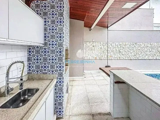 Casa com 250m² 3 quartos e 3 banheiros, à venda ou para alugar, no bairro Urbanova em São José Dos Campos
