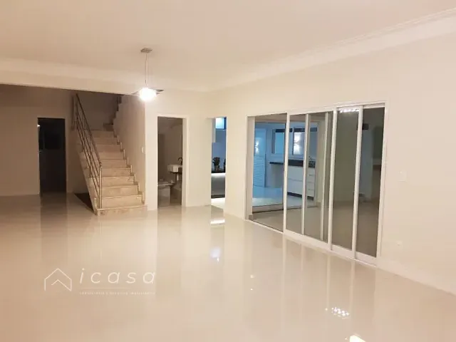 Casa com 310m² 3 quartos e 2 banheiros, à venda, no bairro Urbanova em São José dos Campos