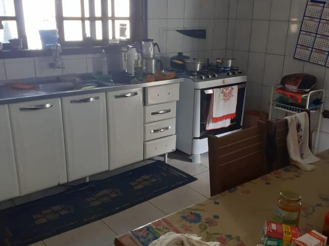 Casa com 250m² 2 quartos e 3 banheiros, à venda, no bairro Chácara Galega em Pindamonhangaba
