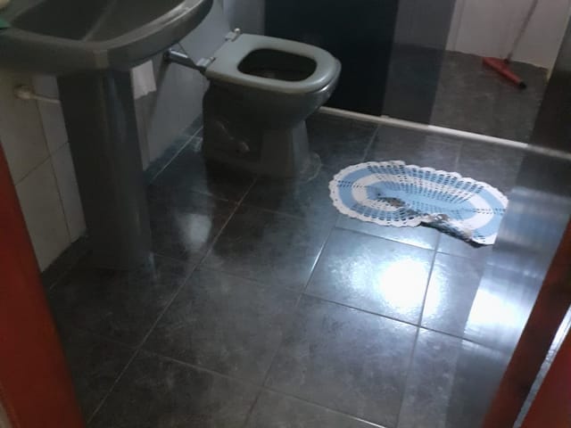 Casa com 250m² 2 quartos e 3 banheiros, à venda, no bairro Chácara Galega em Pindamonhangaba