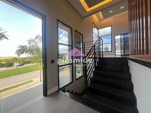 Casa com 480m² 3 quartos e 5 banheiros, à venda, no bairro Urbanova em São José dos Campos