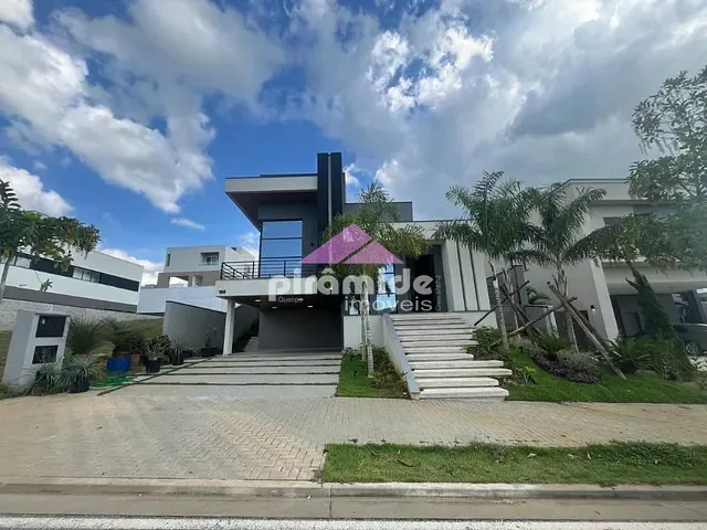 Casa com 480m² 3 quartos e 5 banheiros, à venda, no bairro Urbanova em São José dos Campos
