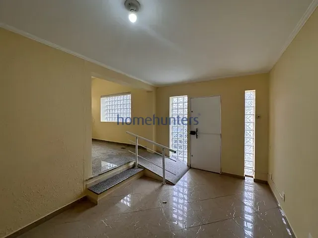 Casa à venda ou para alugar, no bairro Vila Itapura em Campinas