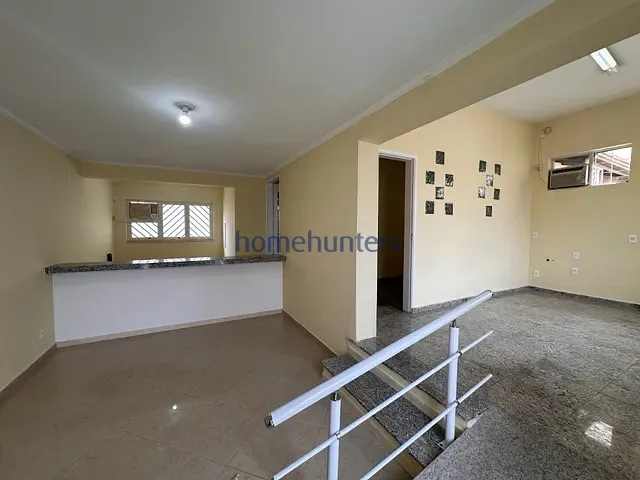 Casa à venda ou para alugar, no bairro Vila Itapura em Campinas