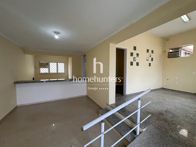 Casa à venda ou para alugar, no bairro Vila Itapura em Campinas