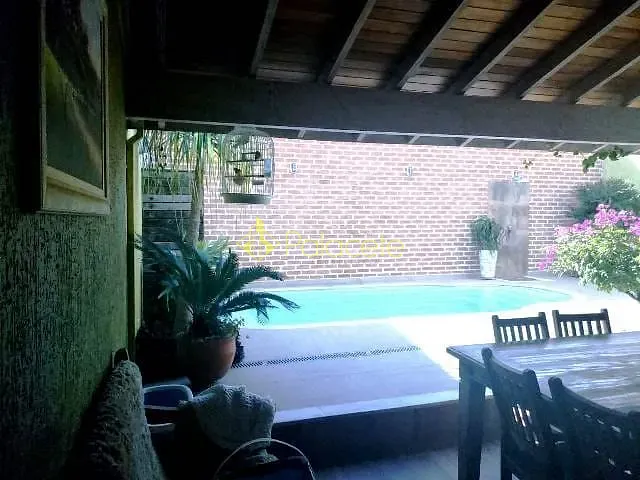 Casa com 300m² 4 quartos e 5 banheiros, à venda, no bairro São Benedito em Pindamonhangaba