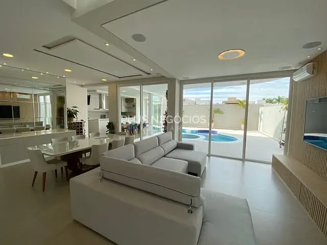 Casa com 497m² 5 quartos e 6 banheiros, à venda, no bairro Alphaville Nova Esplanada 3 em Votorantim