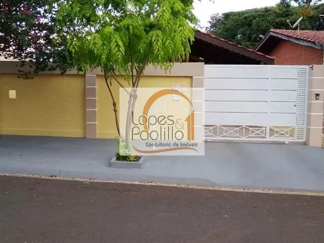 Casa com 375m² 4 quartos e 2 banheiros, à venda, no bairro Jardim do Lago em Atibaia