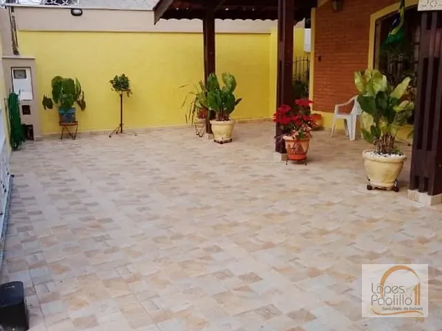 Casa com 375m² 4 quartos e 2 banheiros, à venda, no bairro Jardim do Lago em Atibaia