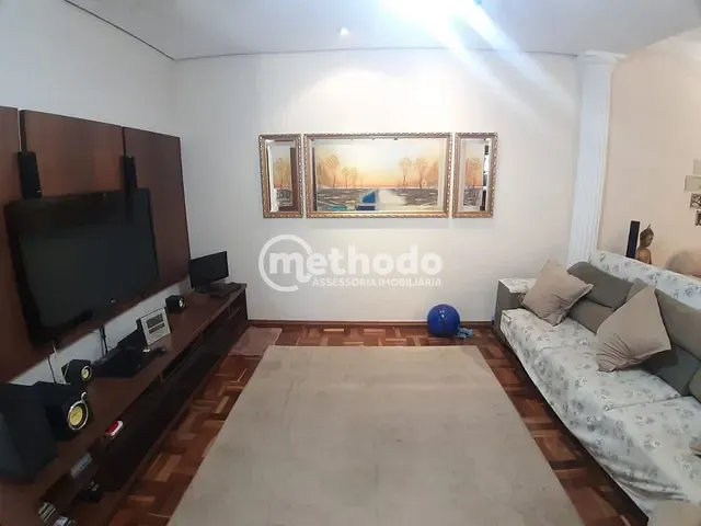 Casa com 568m² 4 quartos e 3 banheiros, à venda, no bairro Taquaral em Campinas