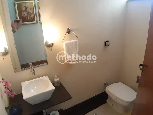 Casa com 568m² 4 quartos e 3 banheiros, à venda, no bairro Taquaral em Campinas