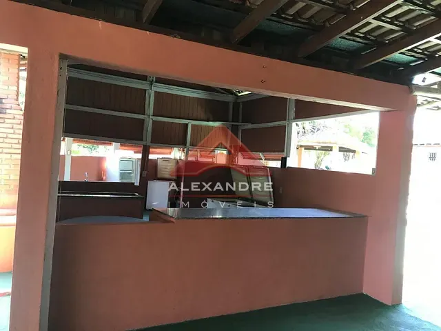 Casa com 1960m² 2 quartos e 2 banheiros, à venda, no bairro Santa Herminia em São José dos Campos