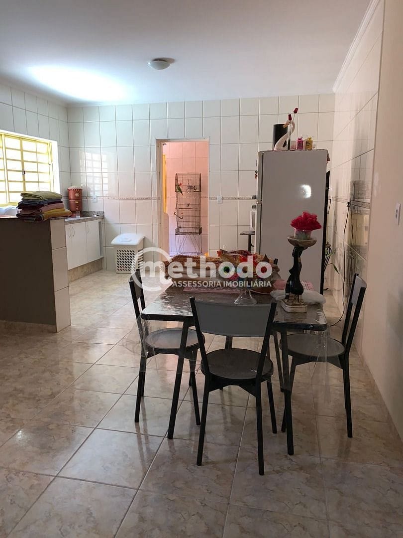 Casa, 3 quartos, 241 m² - Foto 8